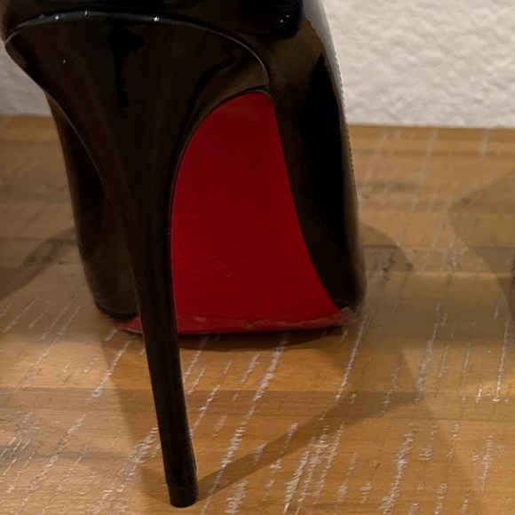 Christian Louboutin so Kate Black and Red Patent Heels - Picture 9 of 11